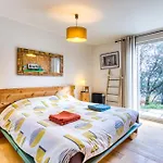 Maison Spacieuse Avec Vue Degagee Roquessels