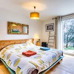 Maison Spacieuse Avec Vue Degagee Roquessels