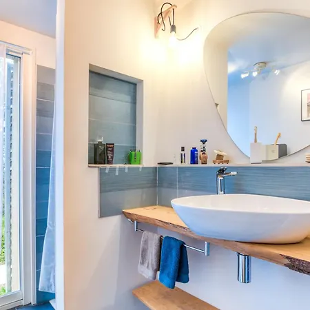 Maison Spacieuse Avec Vue Degagee Villa Roquessels