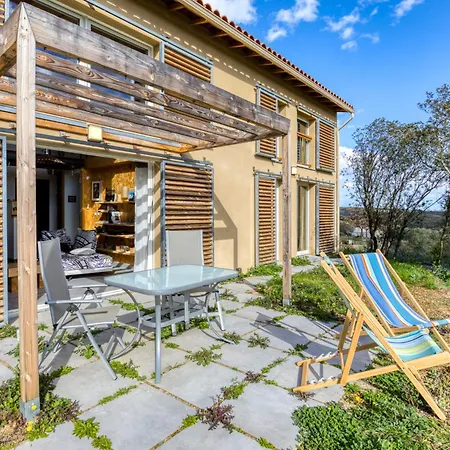 Maison Spacieuse Avec Vue Degagee *
