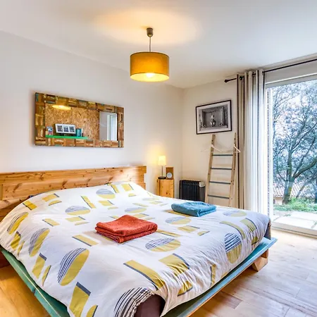 Maison Spacieuse Avec Vue Degagee Roquessels