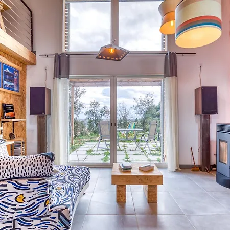 Maison Spacieuse Avec Vue Degagee * Roquessels