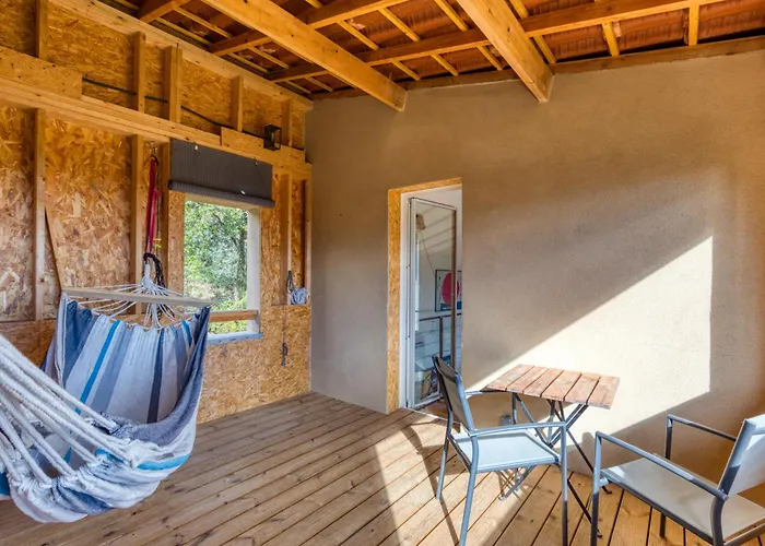 Maison Spacieuse Avec Vue Degagee *